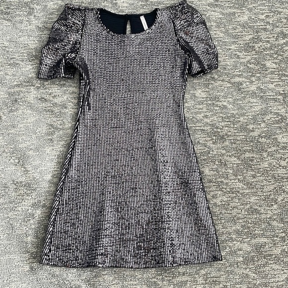 Chocolate Dresses & Skirts - 🖤Women’s sequin dress